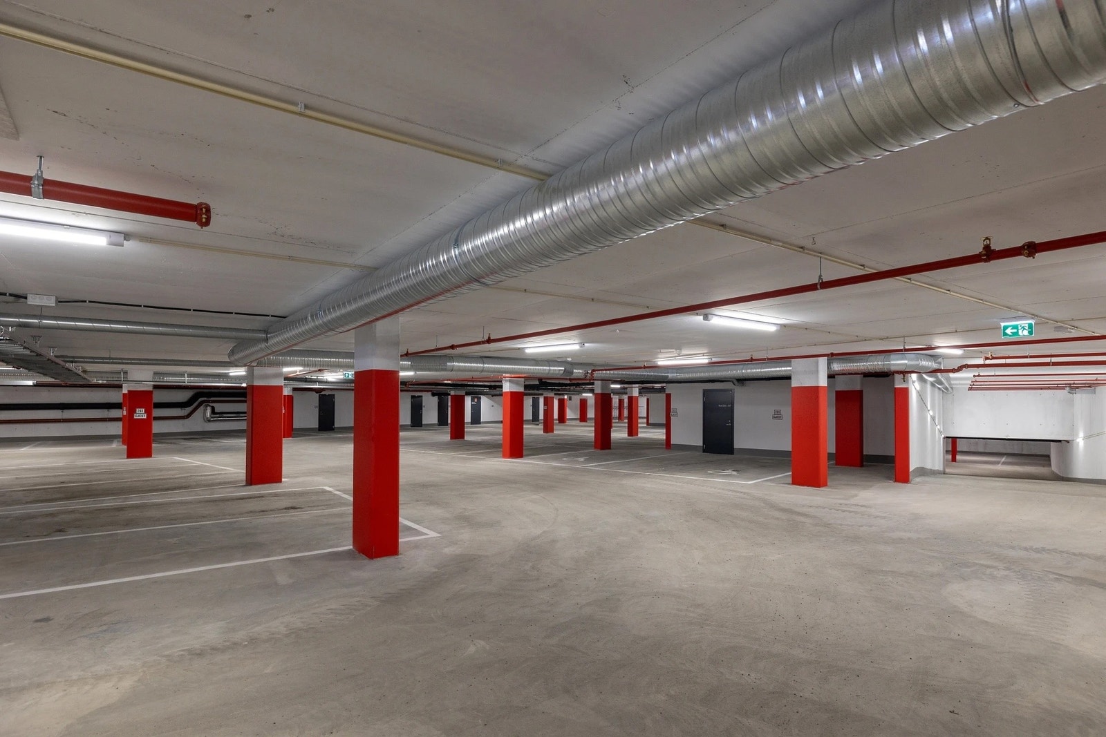 Kan være mulighet for leie av p-plass i garasjeanlegg. Galleribilde