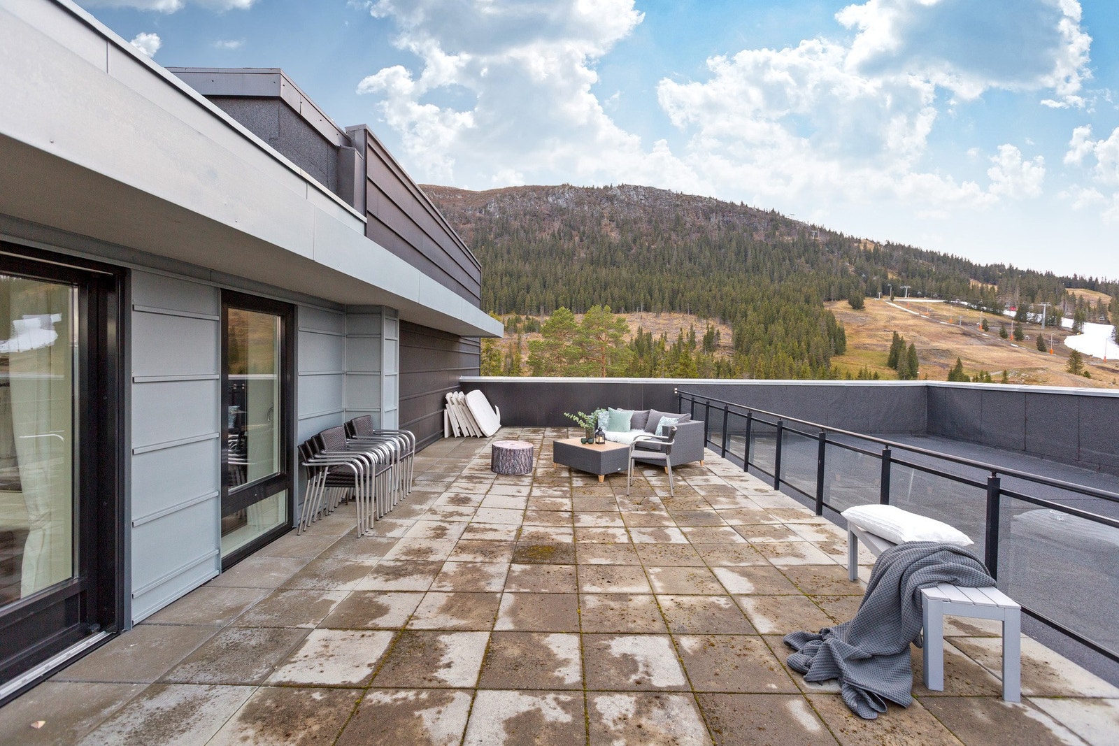 Flott takterrasse. Galleribilde