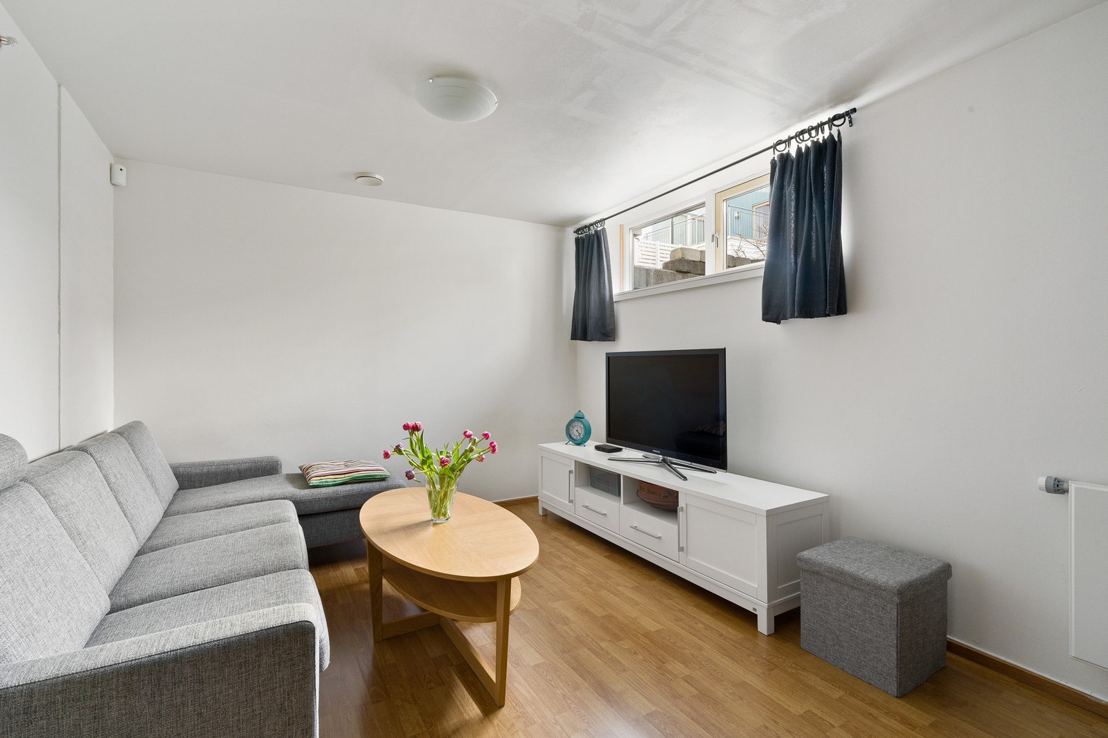 Kjellerstue. Galleribilde