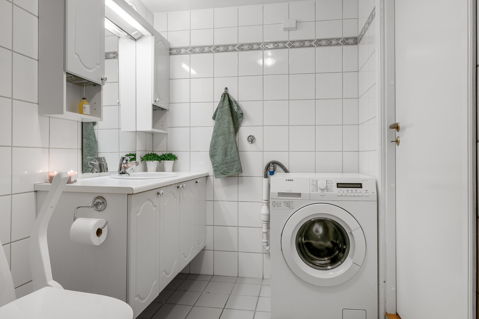 Flislagt baderom med gulvvarme. Galleribilde