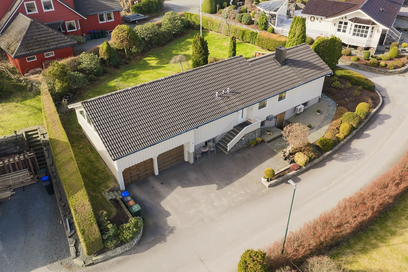 Kjekk tomt for både store og små Galleribilde