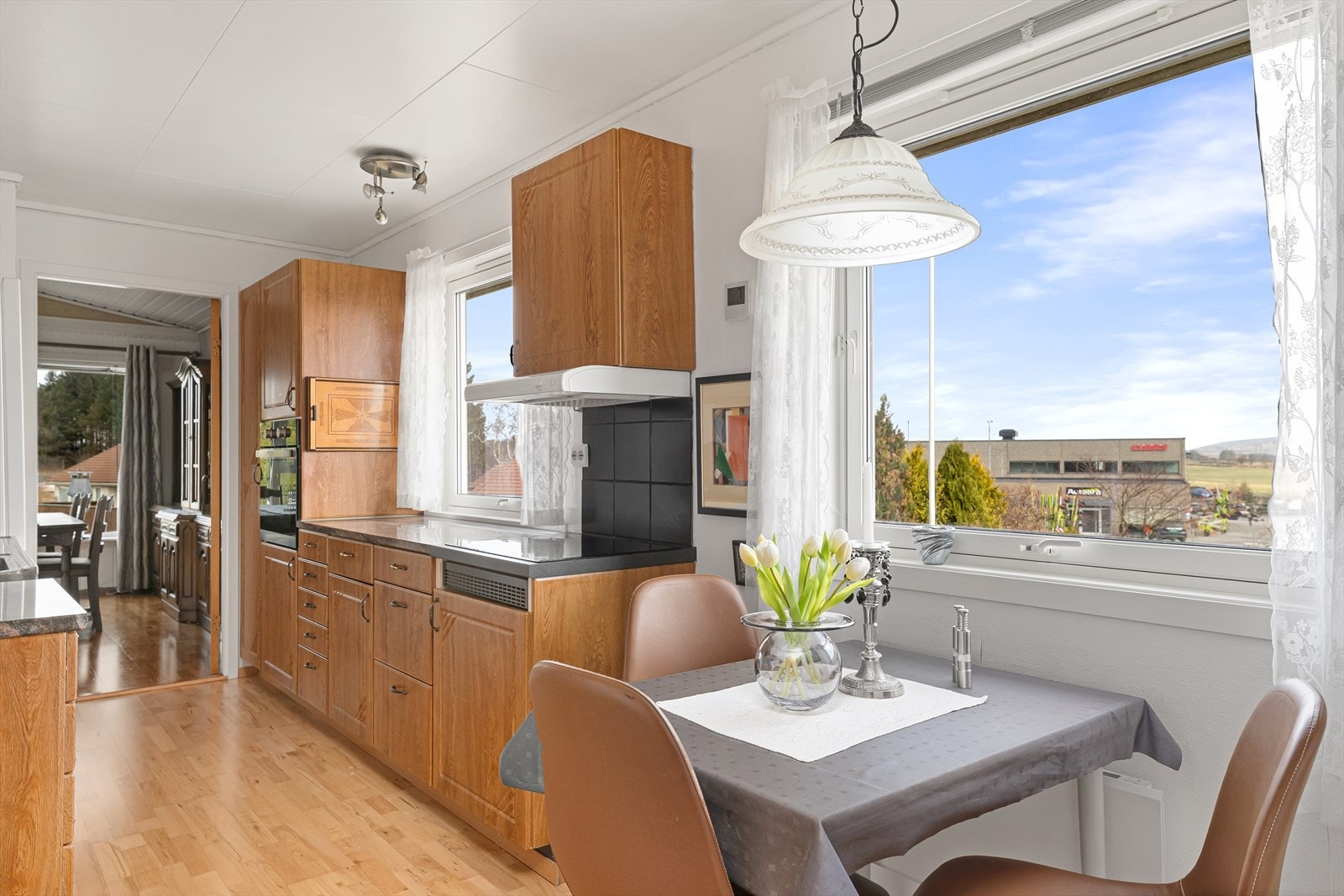 Her får man også plass til et lite kjøkkenbord. Galleribilde