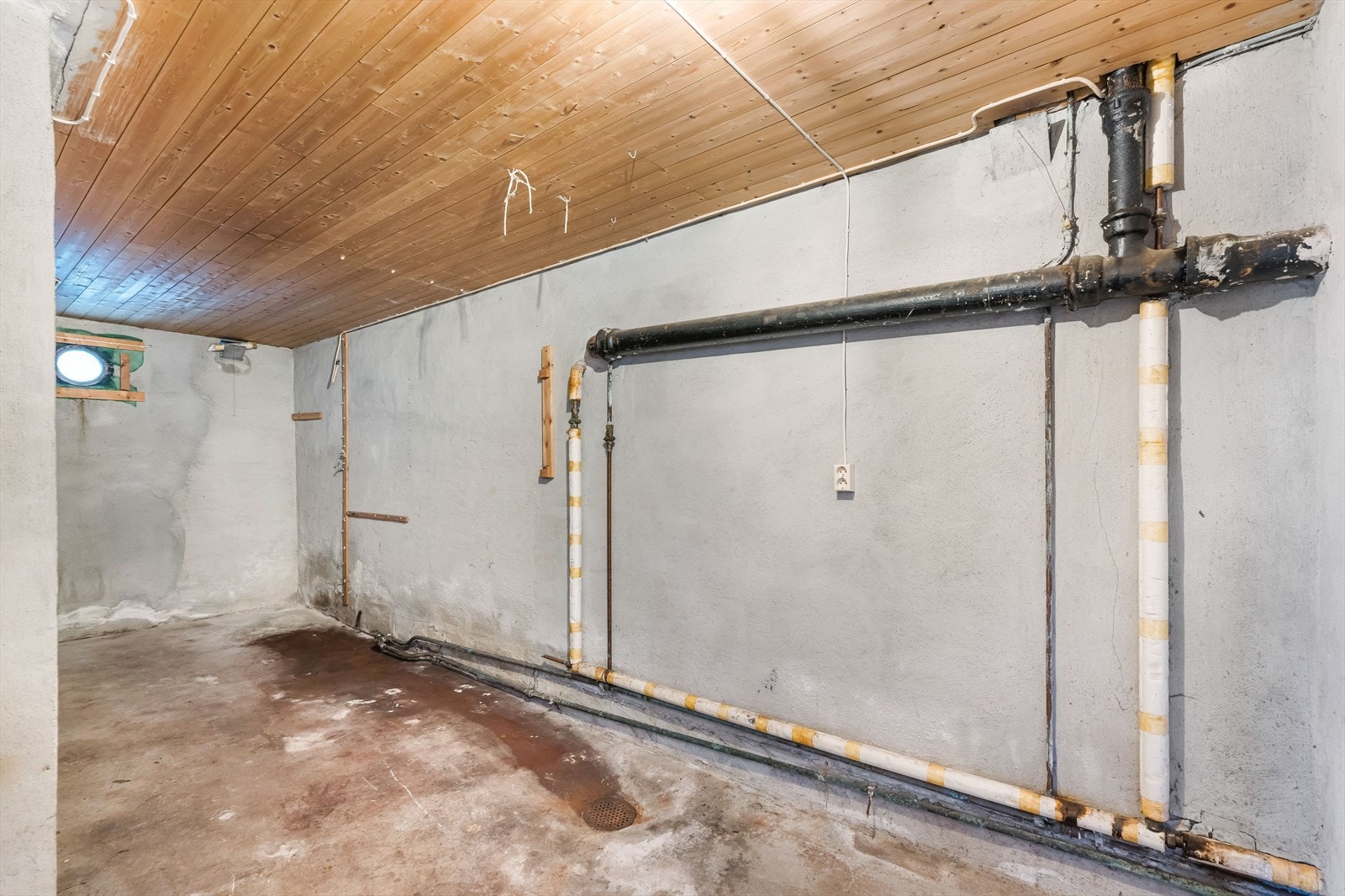 Bod i 1 etg med rikelig oppbevaringsplass! Galleribilde