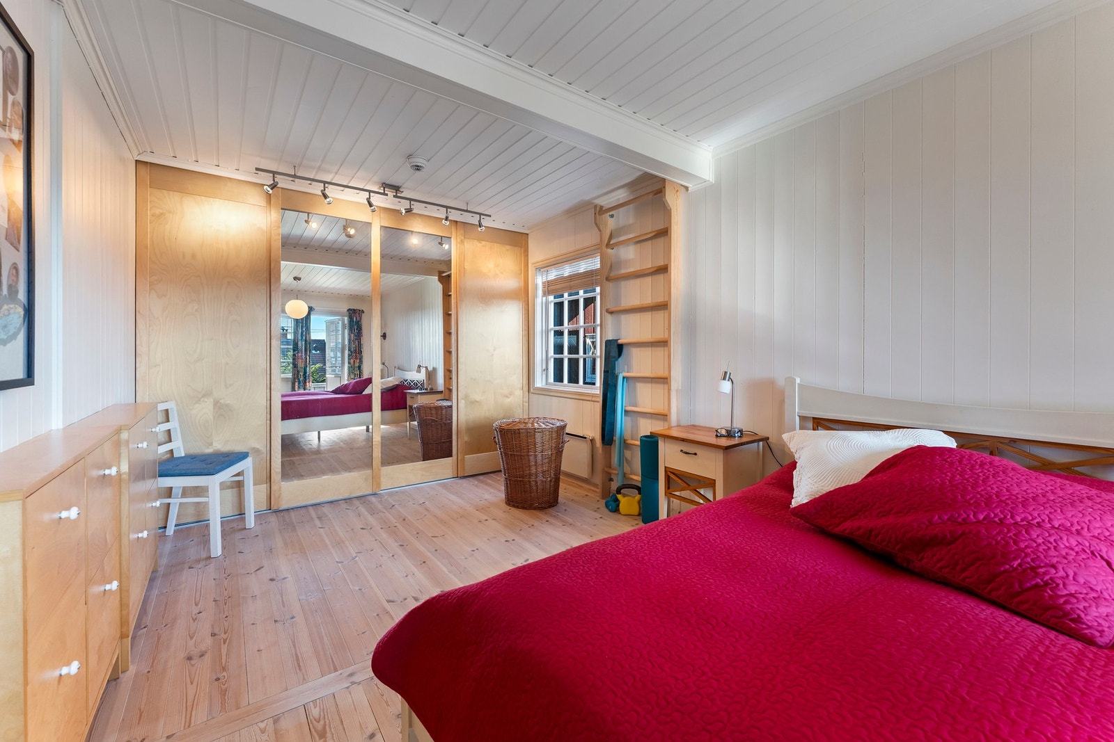 Stort soverom. Galleribilde