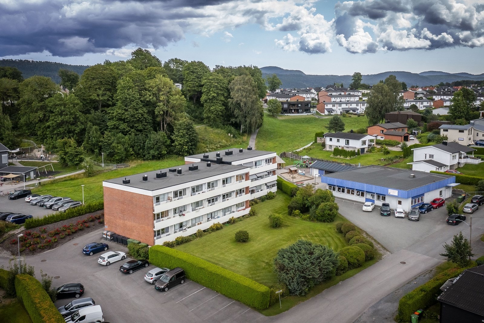 En praktisk og lettstelt bolig med kort avstand til alt av nødvendige fasiliteter! Galleribilde