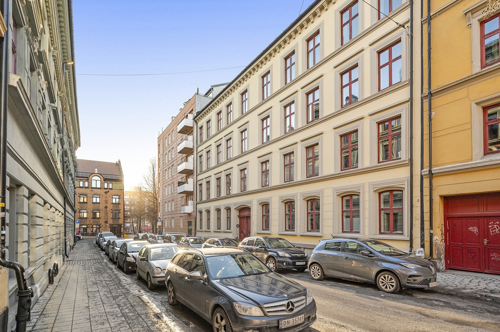 Her bor du sentralt på Tøyen, et levende område med alt i umiddelbar nærhet. Galleribilde