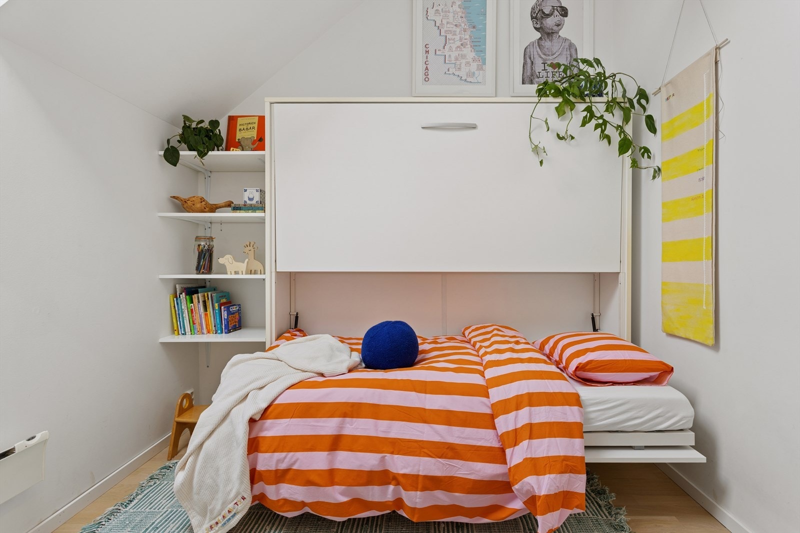 Det andre rommet egner seg perfekt som barnerom, gjesterom eller hjemmekontor, og gir fleksibilitet etter behov. Galleribilde