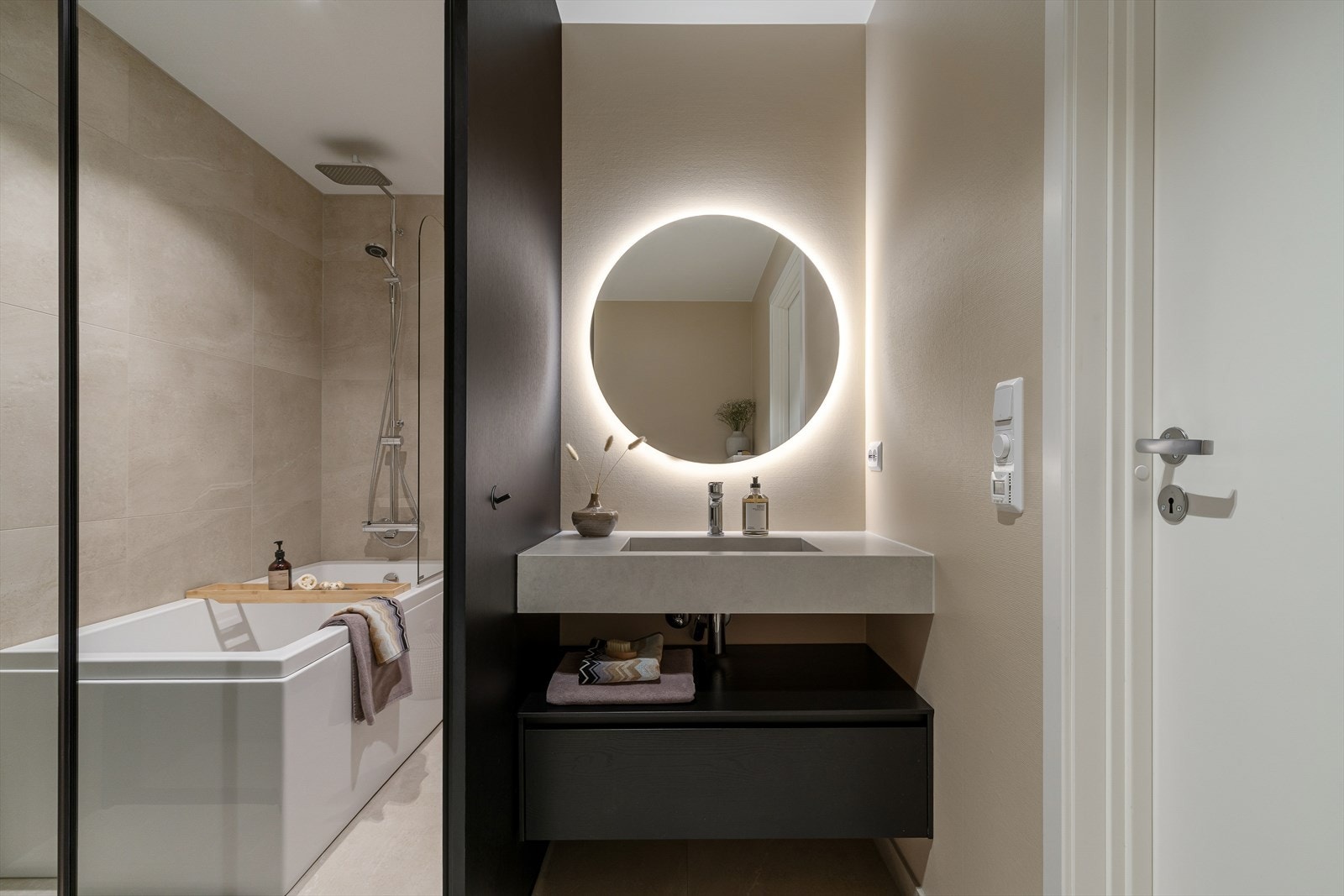 1. etg: Bad Galleribilde