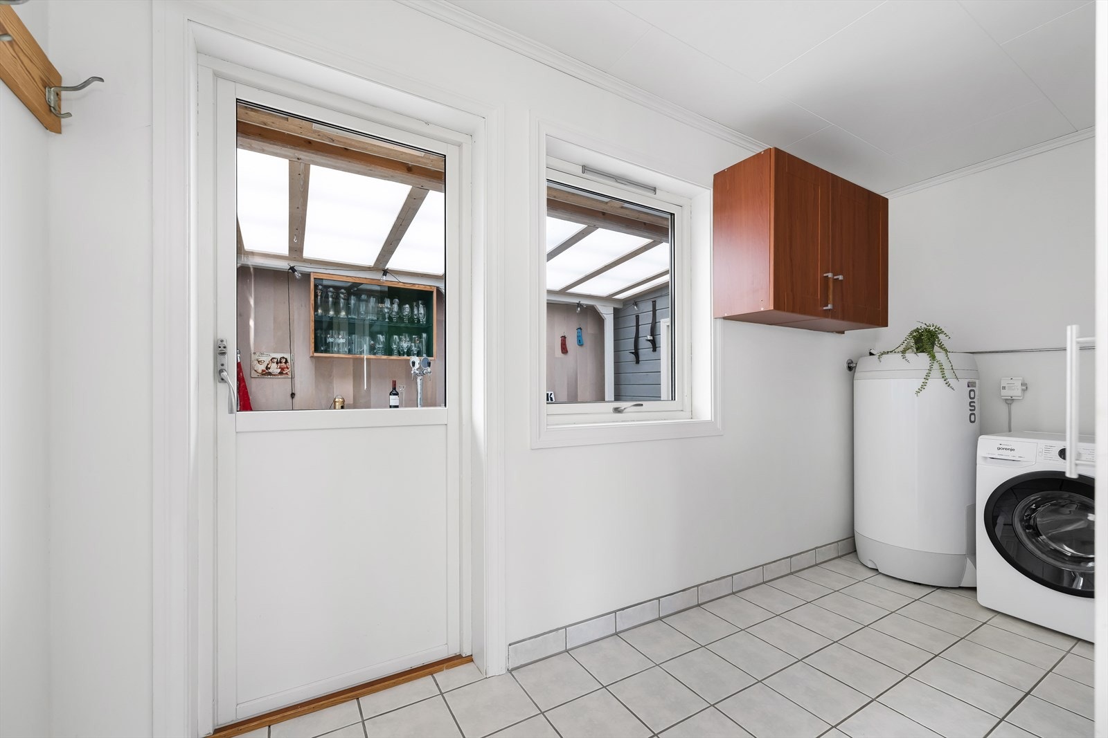 Fra vaskerom er det adkomst videre til påbygget utestue Galleribilde