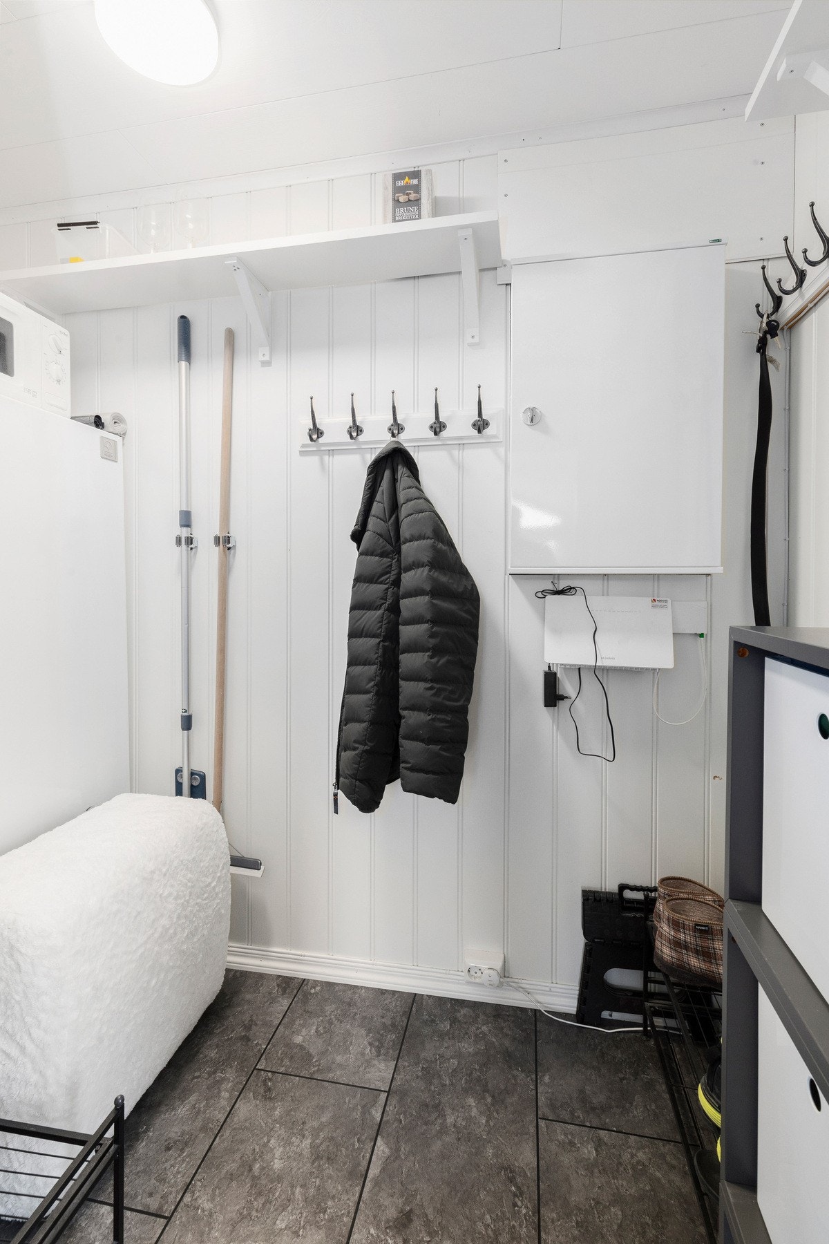 Innvendig bod i tilknytting til entreen på 2,7 kvm. Galleribilde