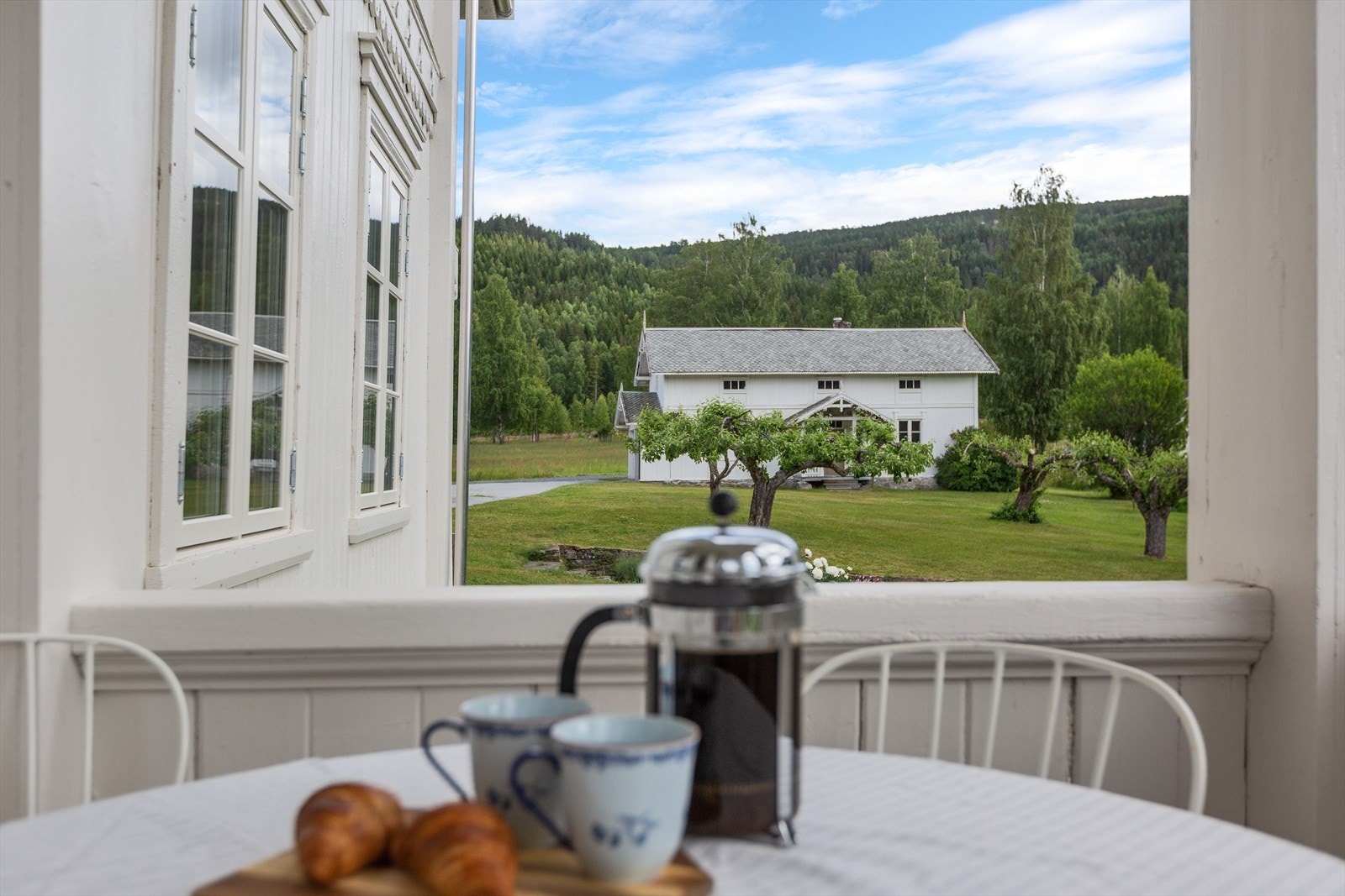 Hyggelig balkong i 1. etasje Galleribilde