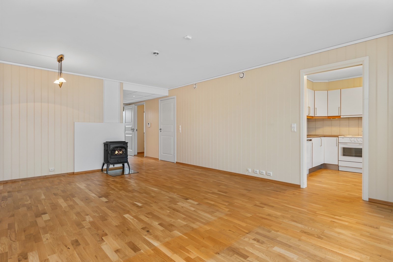 Praktisk leilighet med alt på et plan og universal utforming. Heis og parkering i parkering under tak i 1.etasje. Galleribilde
