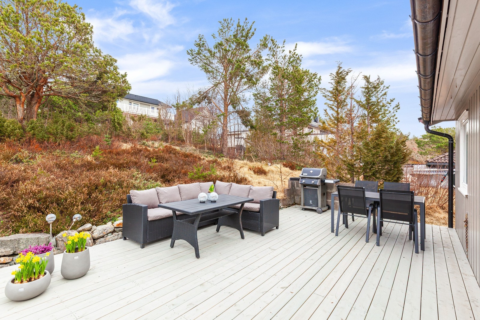 Terrasse ved inngangsparti Galleribilde