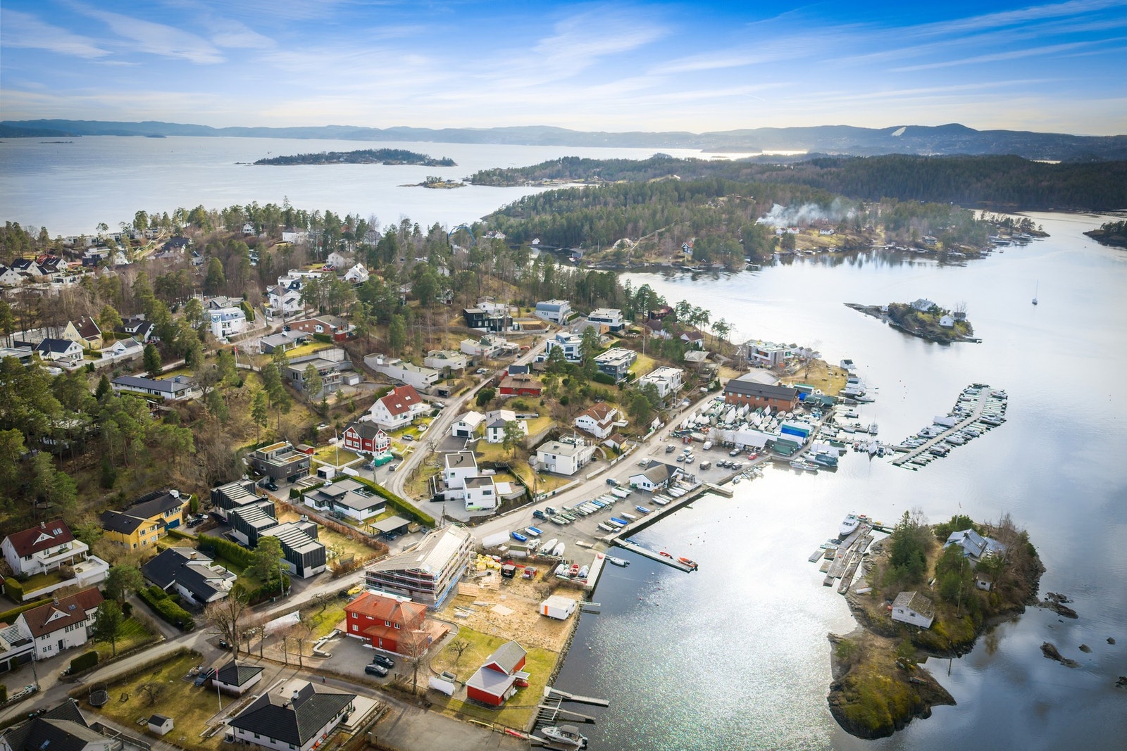 Gangavstand til barnehage/ skoler, båtplasser og seilforening Galleribilde