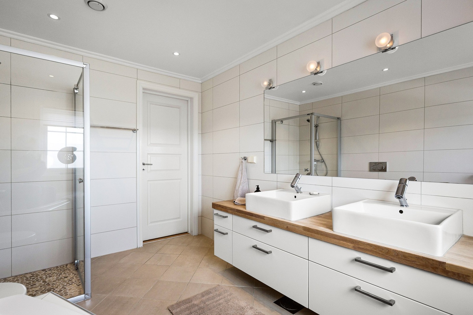 Velholdt bolig i det hele Galleribilde