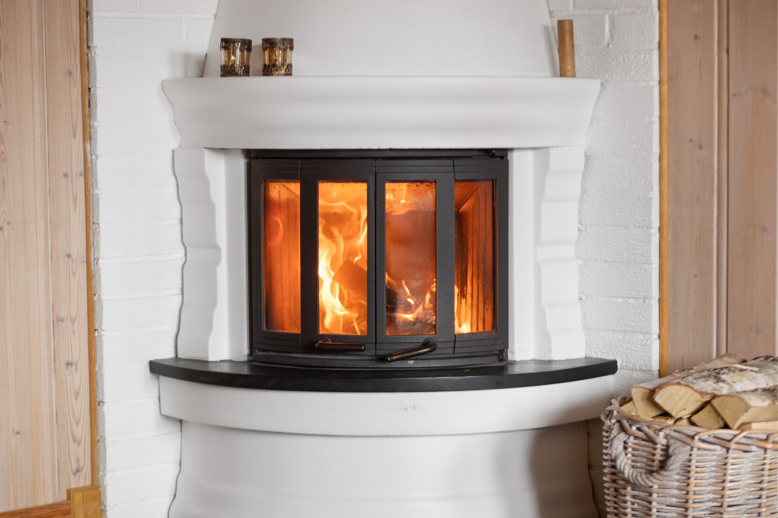 Peisovn i hovedstuen. Galleribilde