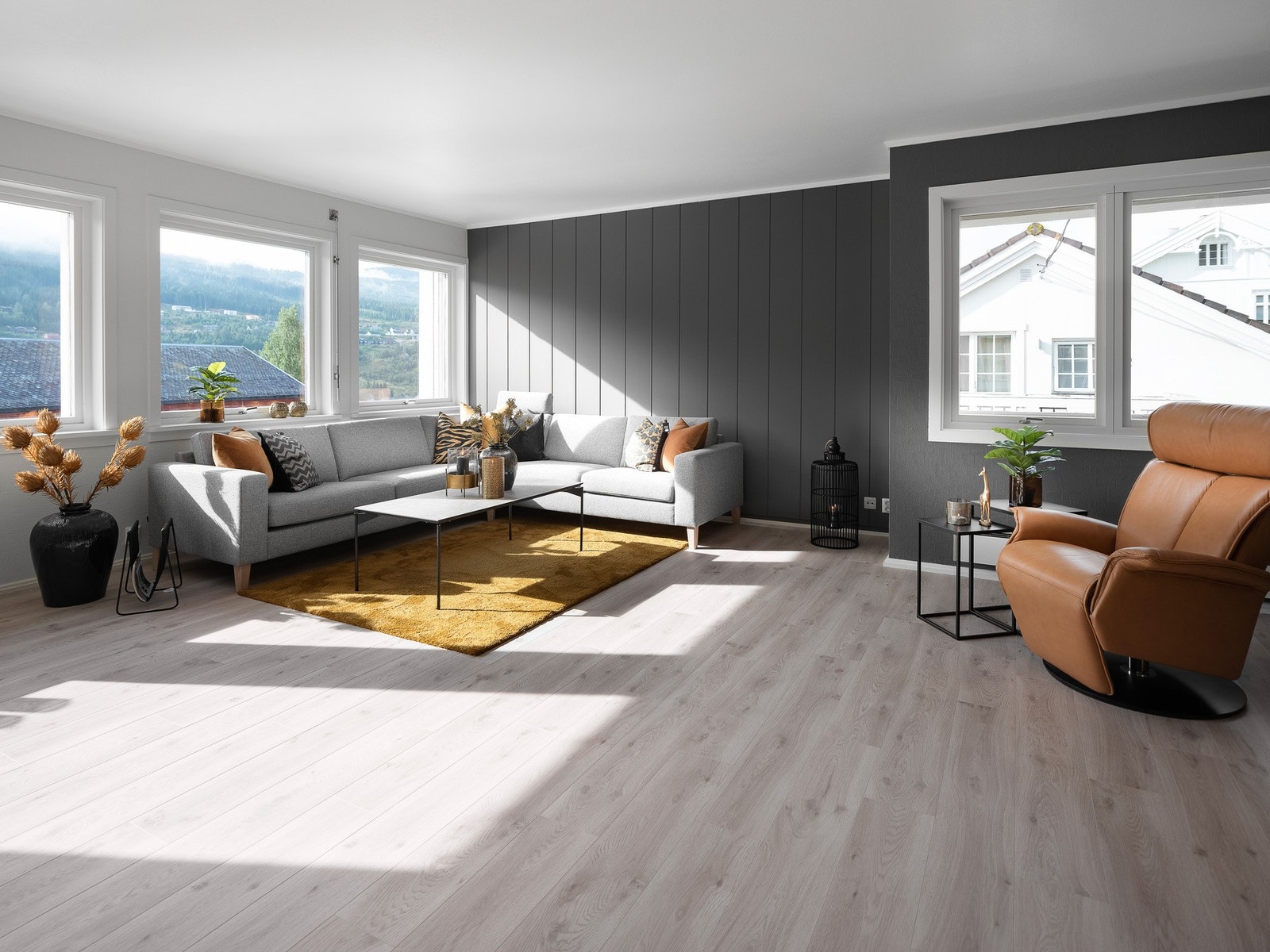 Velkommen til Torget 5B, og denne koselige leiligheten presentert av EIE Fjellmegleren! Galleribilde