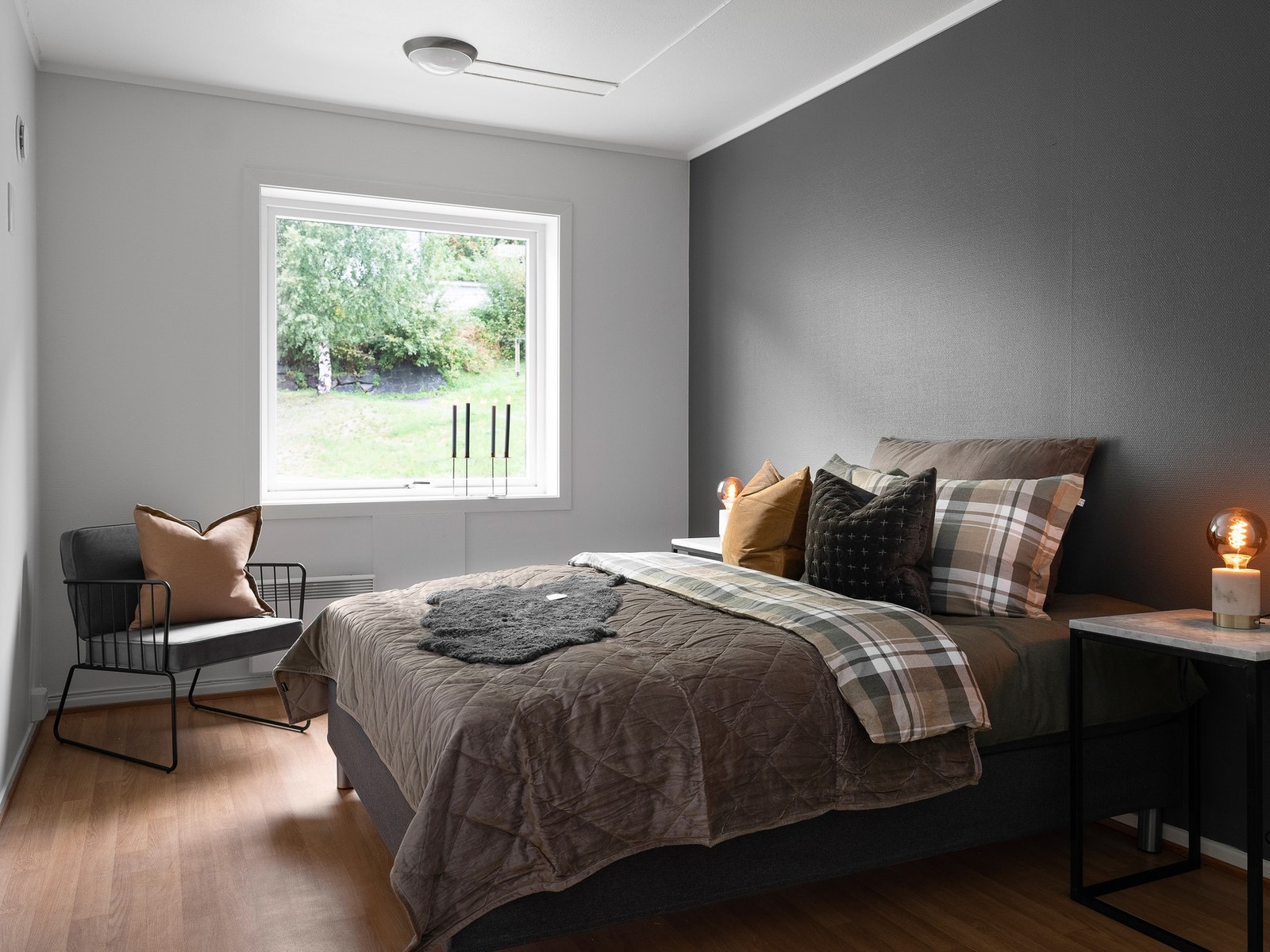 Soverom. Galleribilde