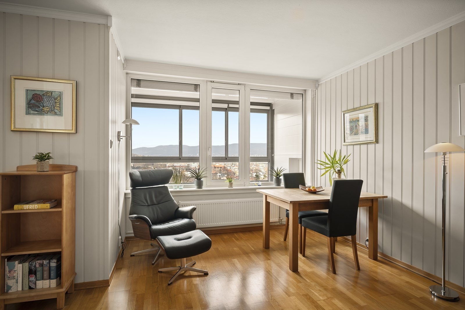 God plass til spisestue med en flott utsikt! Galleribilde