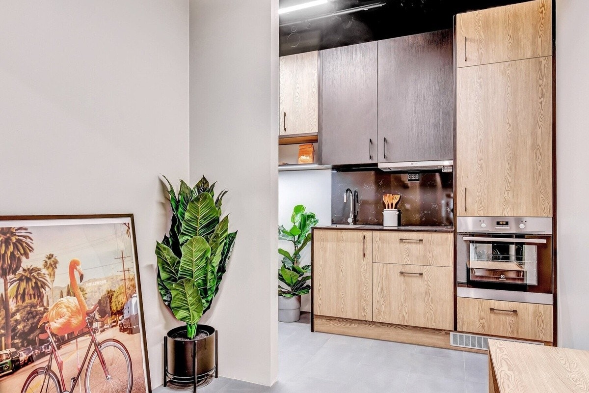 Del en twin-leilighet med en venn! Her får dere hvert deres soverom, godt med oppbevaring og hver deres kontorplass. Dere deler et moderne kjøkken og bad. Galleribilde