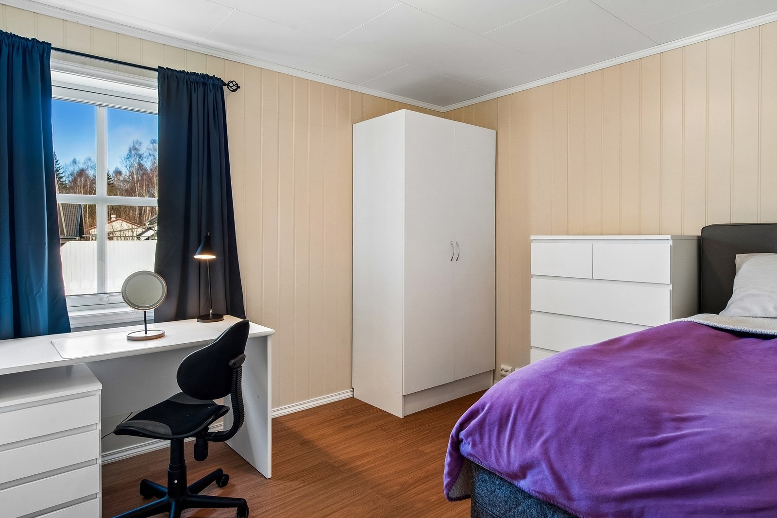 Det andre soverommet egner seg godt som barnerom eller gjesterom. Galleribilde