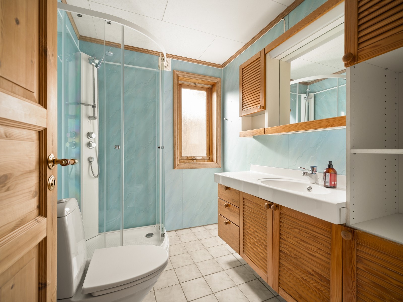 Utleiedel - Baderom. Galleribilde