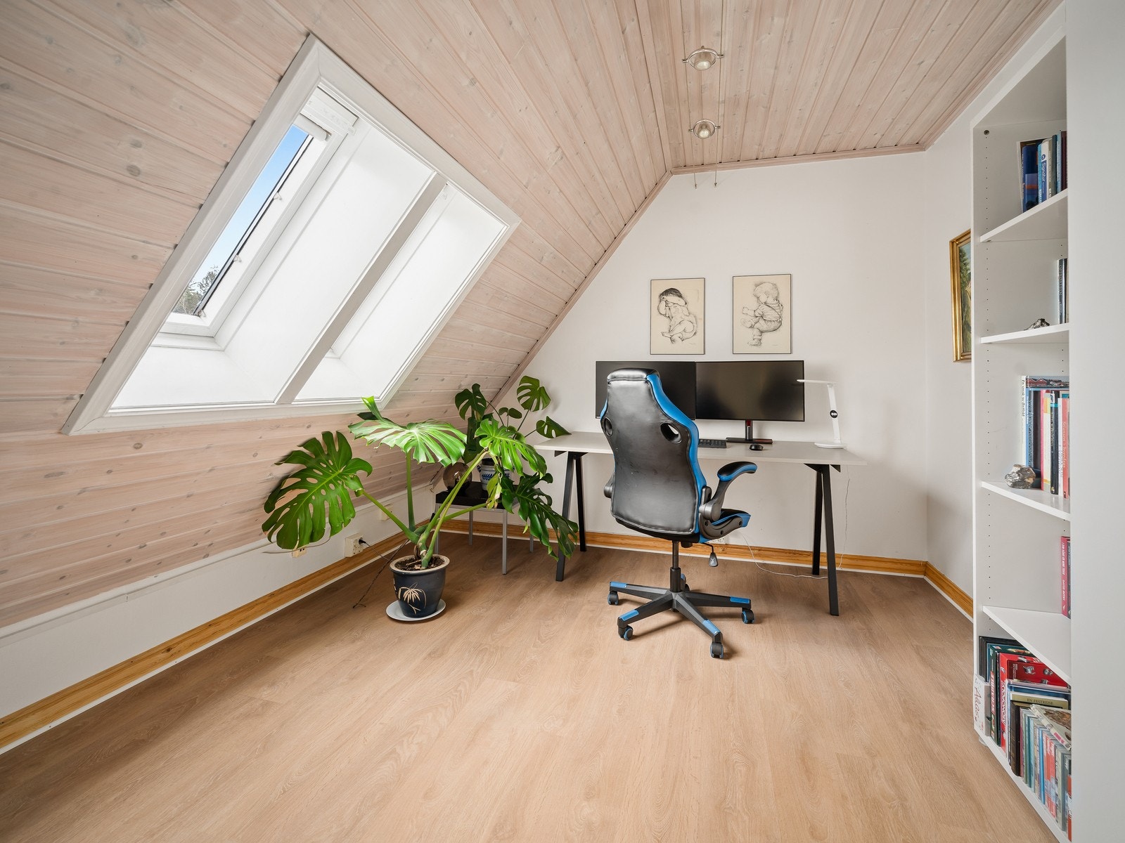 Soverom III i hoveddelen. Galleribilde