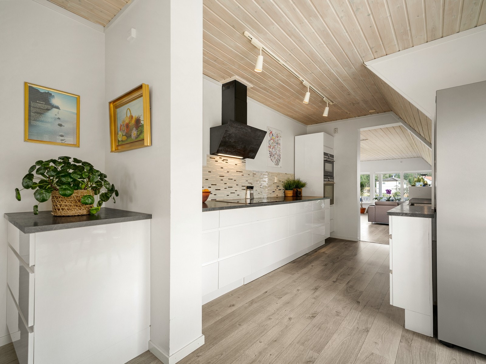 Kjøkken i hoveddelen. Galleribilde