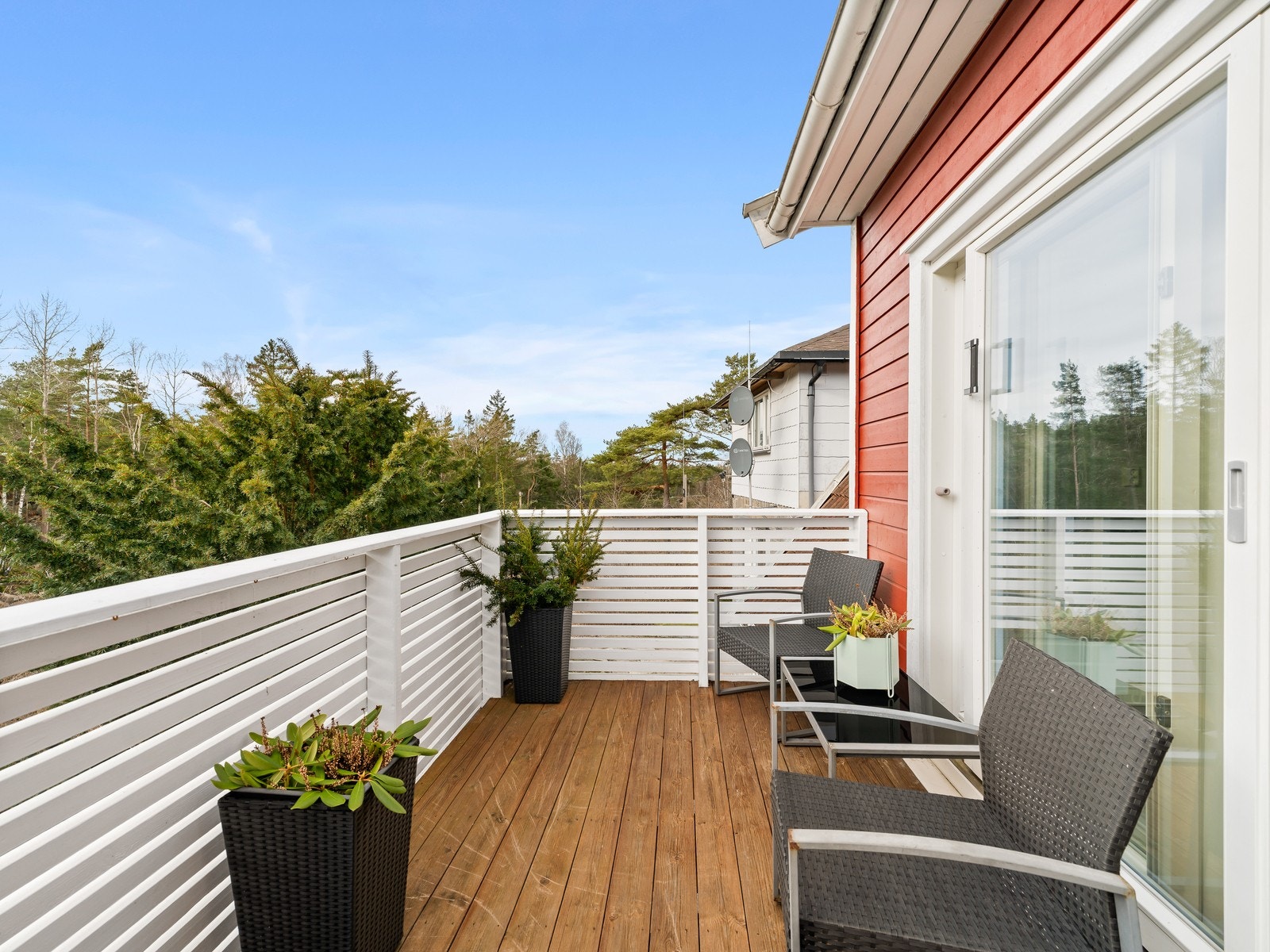 Hoveddel - Balkong med utgang fra kjøkkenet. Galleribilde