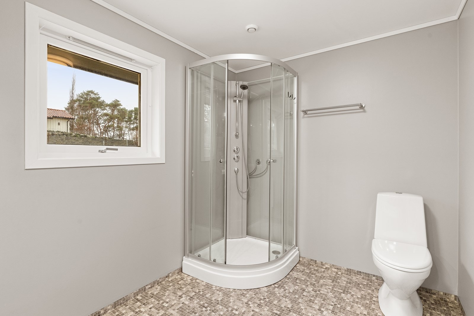 Dusj og toalett Galleribilde