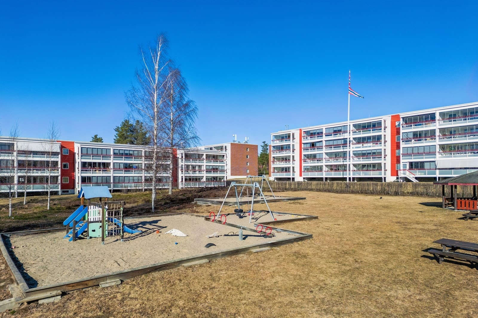 Borettslaget har også lekeplass for de minste. Galleribilde