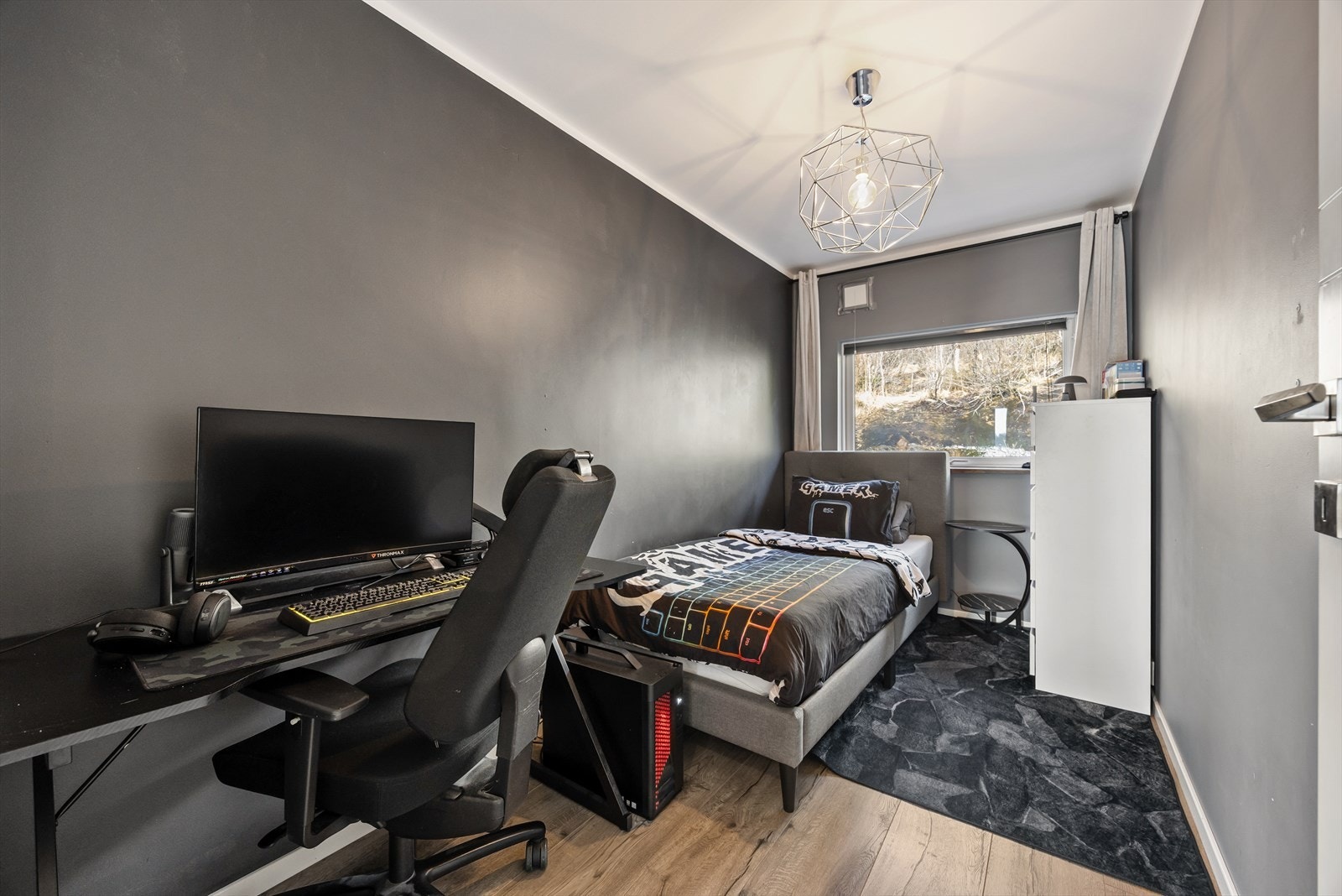 Det tredje soverommet egner seg godt som barnerom, gjesterom eller kontor. Galleribilde