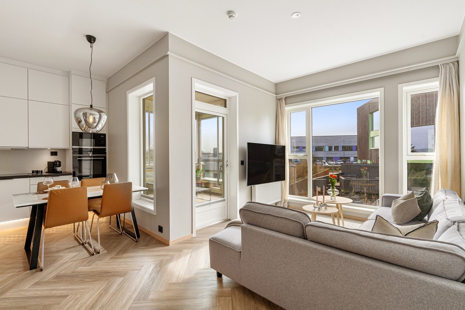 Eiendomsmegler1 V/ Jarl Tjelta har gleden av å presentere Sandangersvingen 48 for salg. Foto: Trond-Eirik Husvæg Galleribilde