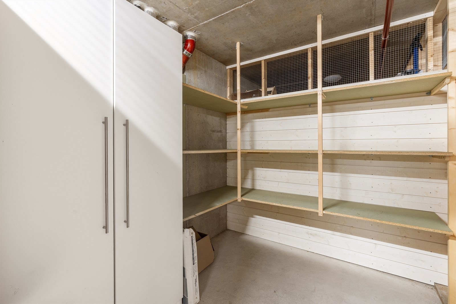 Boden i kjelleren. Galleribilde