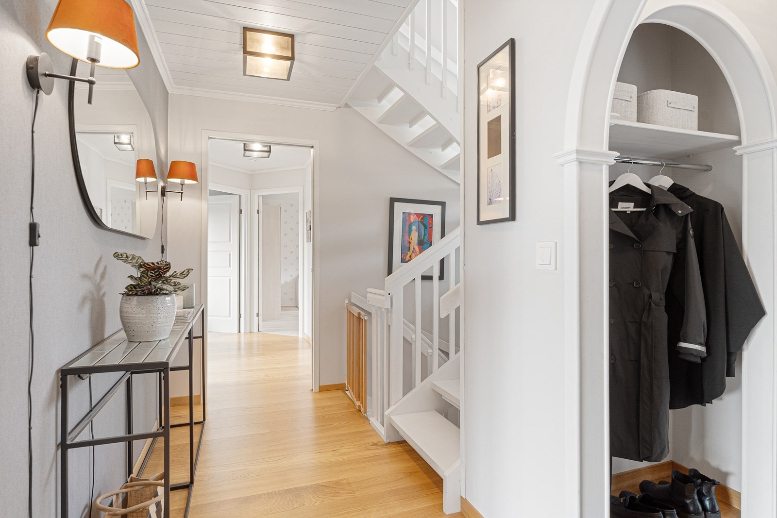 Lys og luftig gang Galleribilde