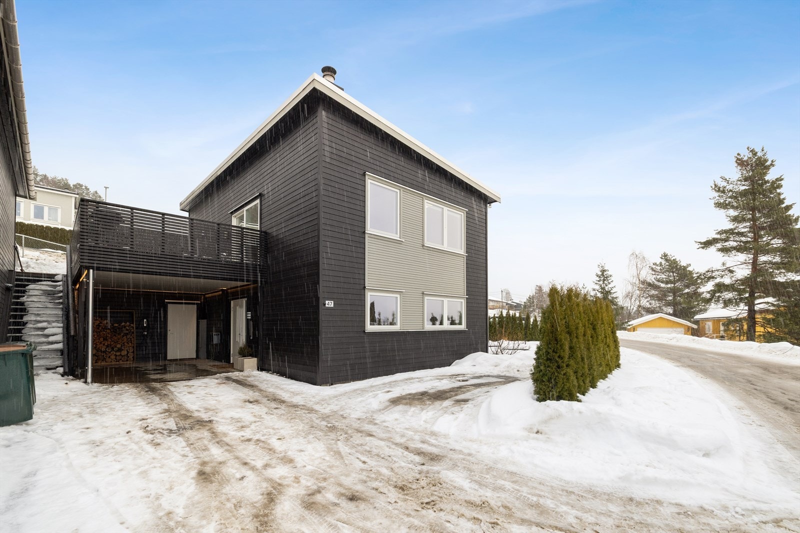 God parkeringsplass. Galleribilde