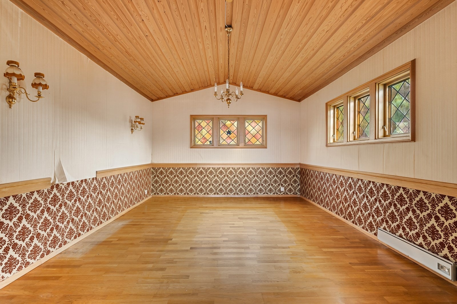 Spisestue tilbygd i 1977 Galleribilde