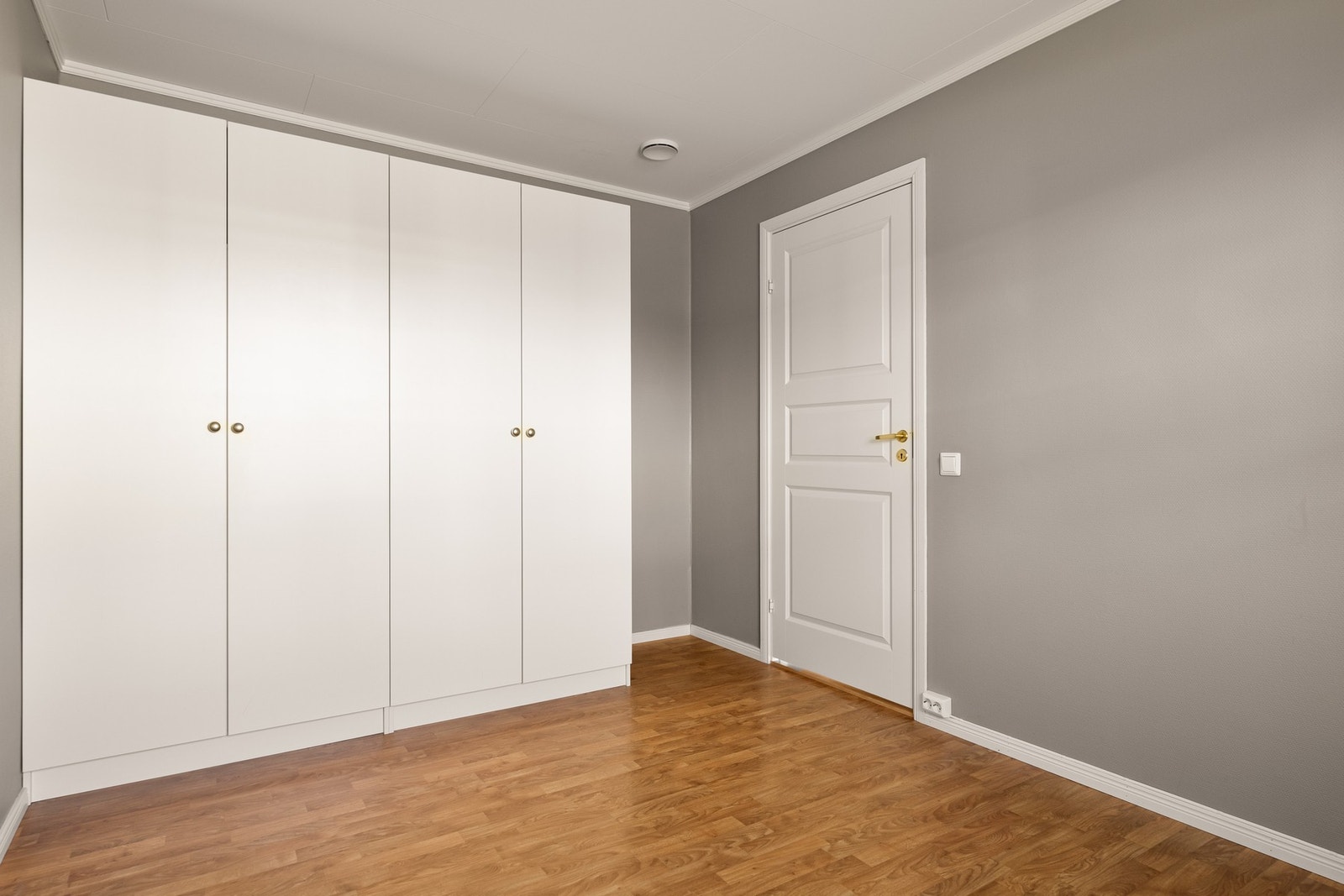 Begge soverommene har garderobeskap Galleribilde