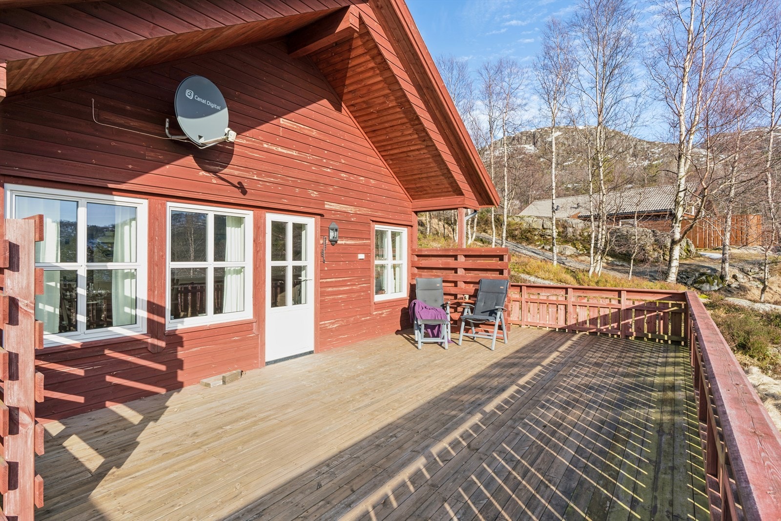 Stor sørvendt terrasse Galleribilde