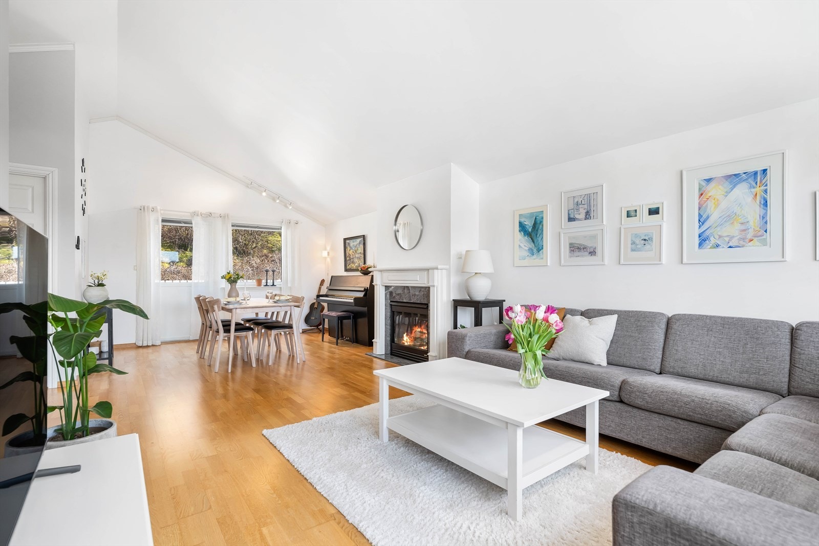 Rommets utforming gir en naturlig inndeling. Galleribilde