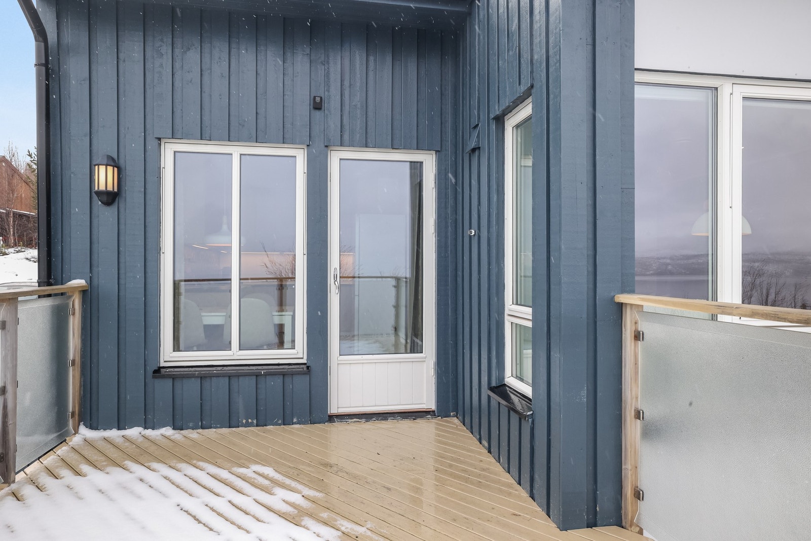 Her er det god plass til en sittegruppe. Galleribilde