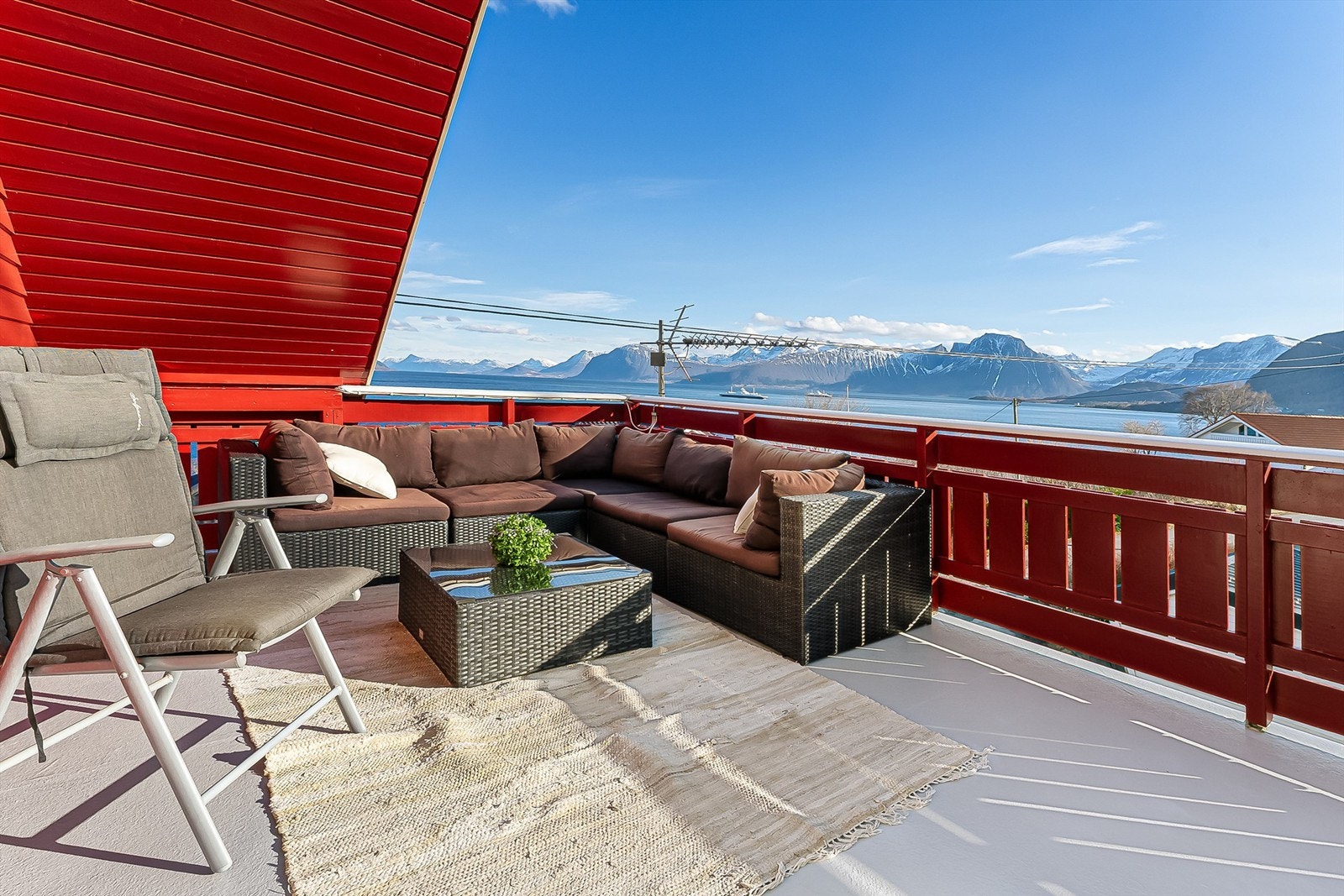Veranda. Galleribilde