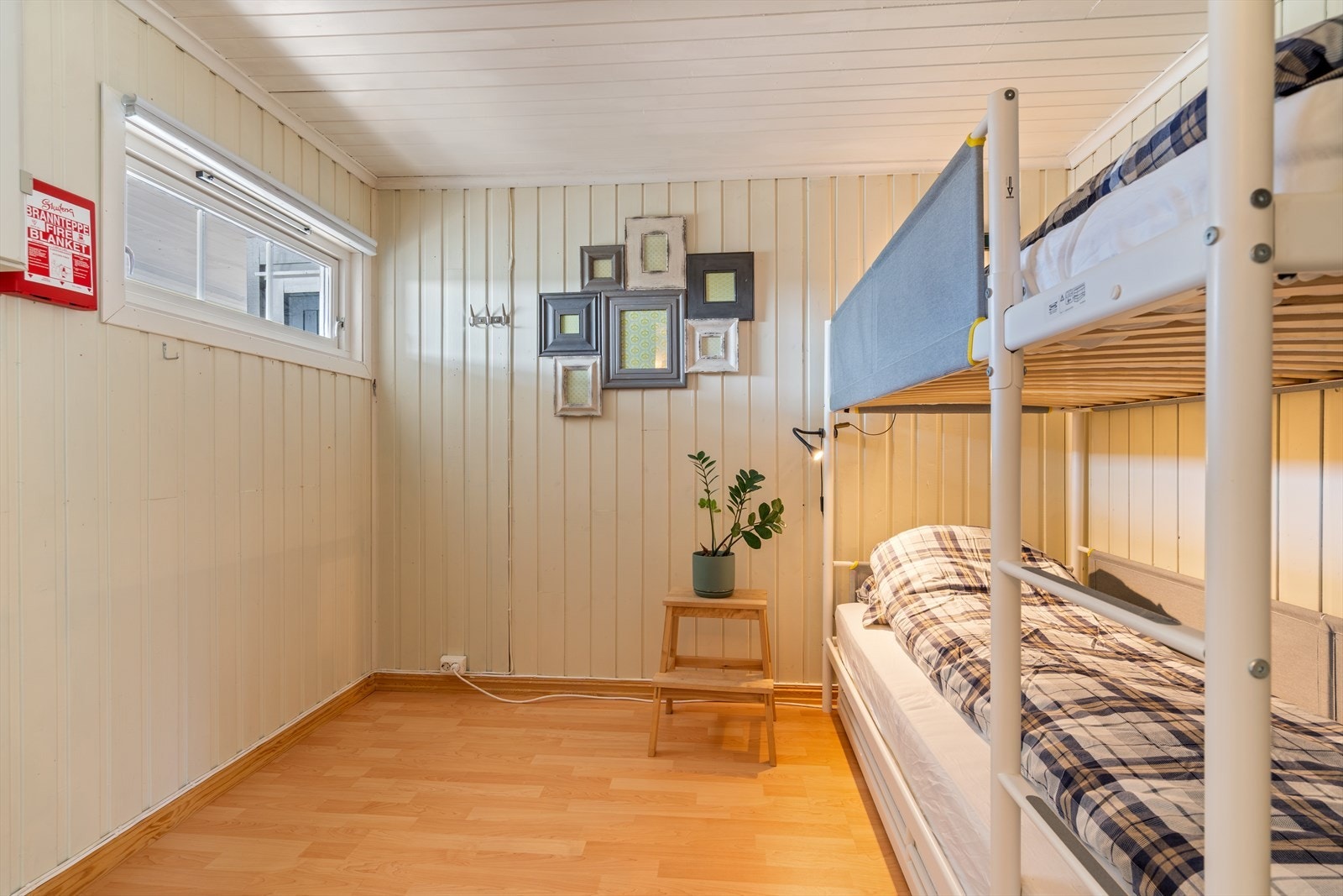 Soverom (ikke registrert/godkjent) i annekset med køyeseng - populært blant de yngste. Galleribilde