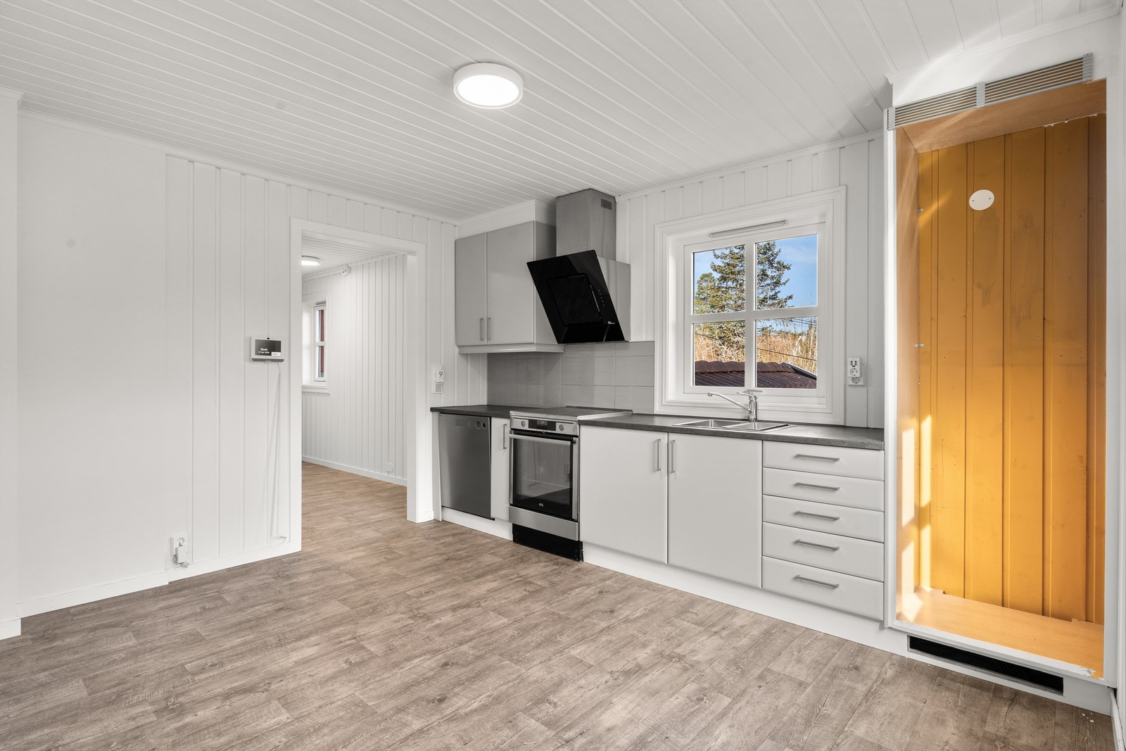 Kjøkken i tilknytning til fellesarealet. Galleribilde