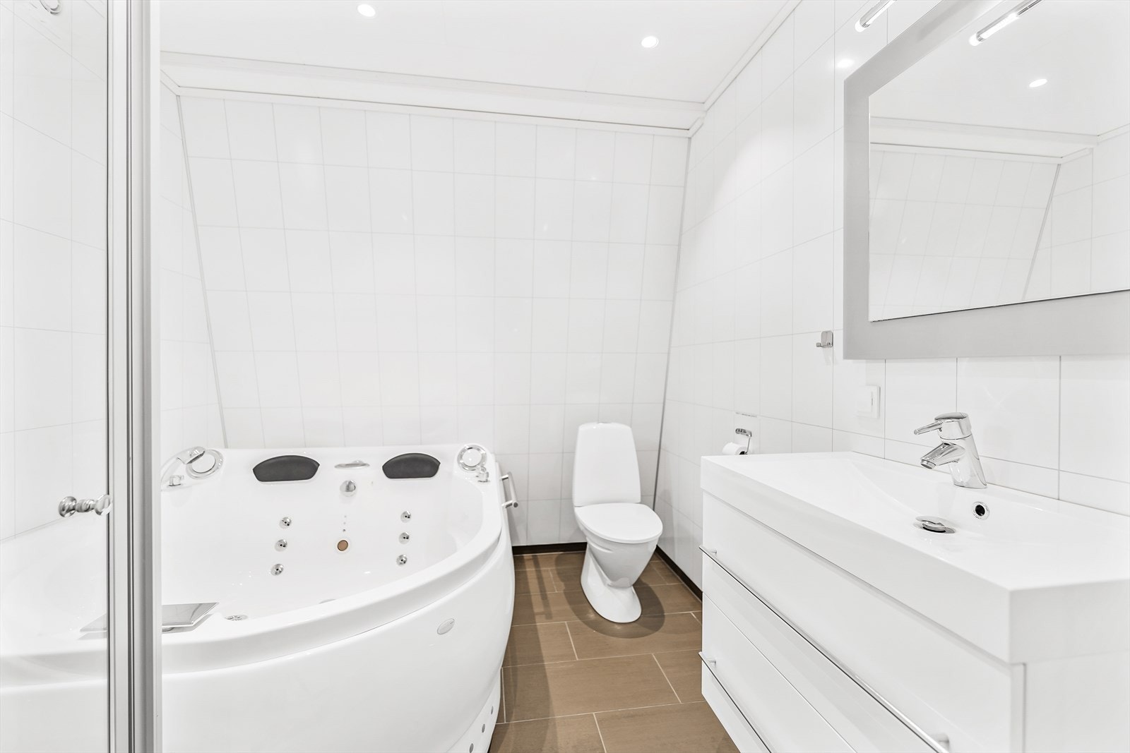 Bad i 1.etasje Galleribilde