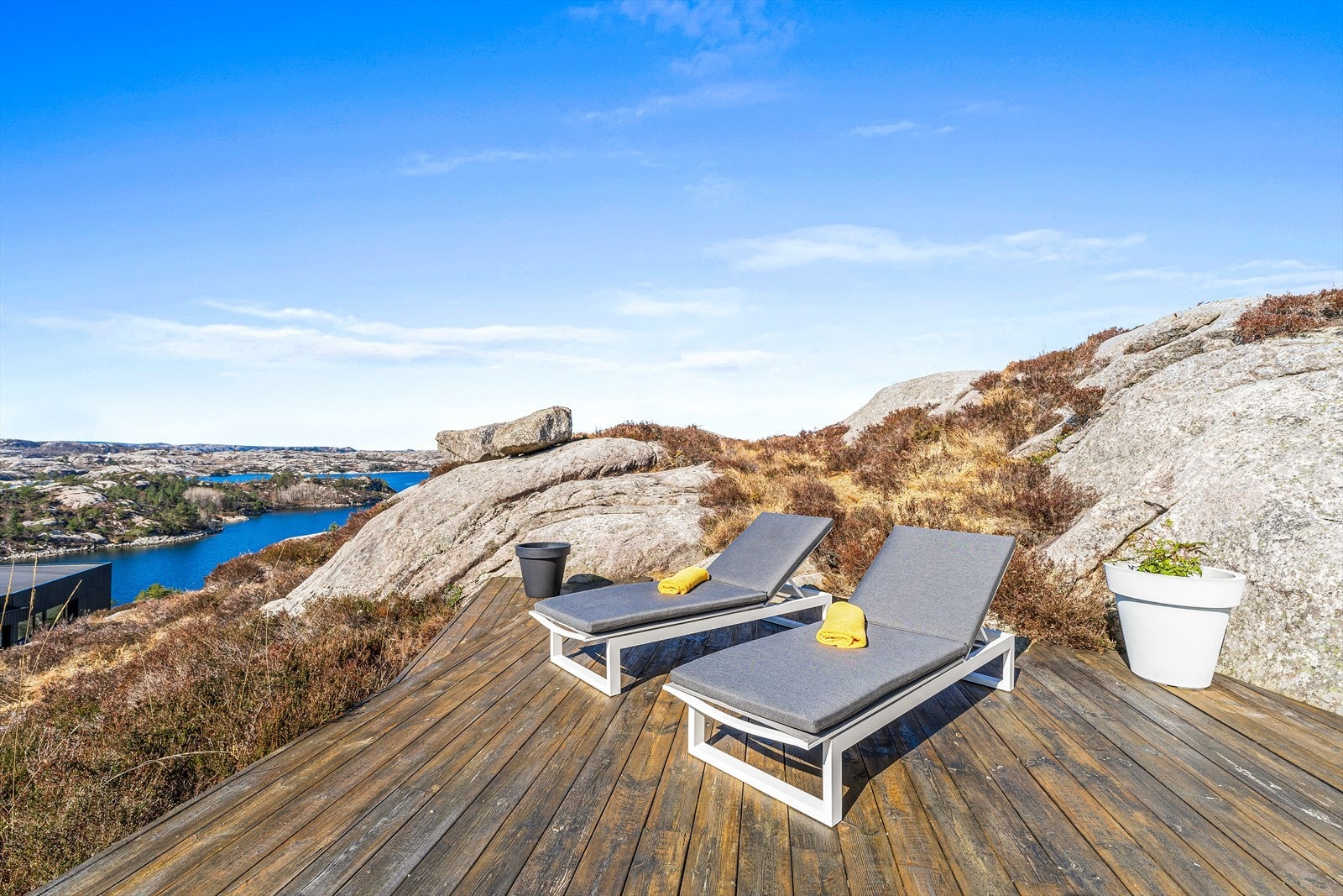 Her kan man nyte finne sommerdager Galleribilde