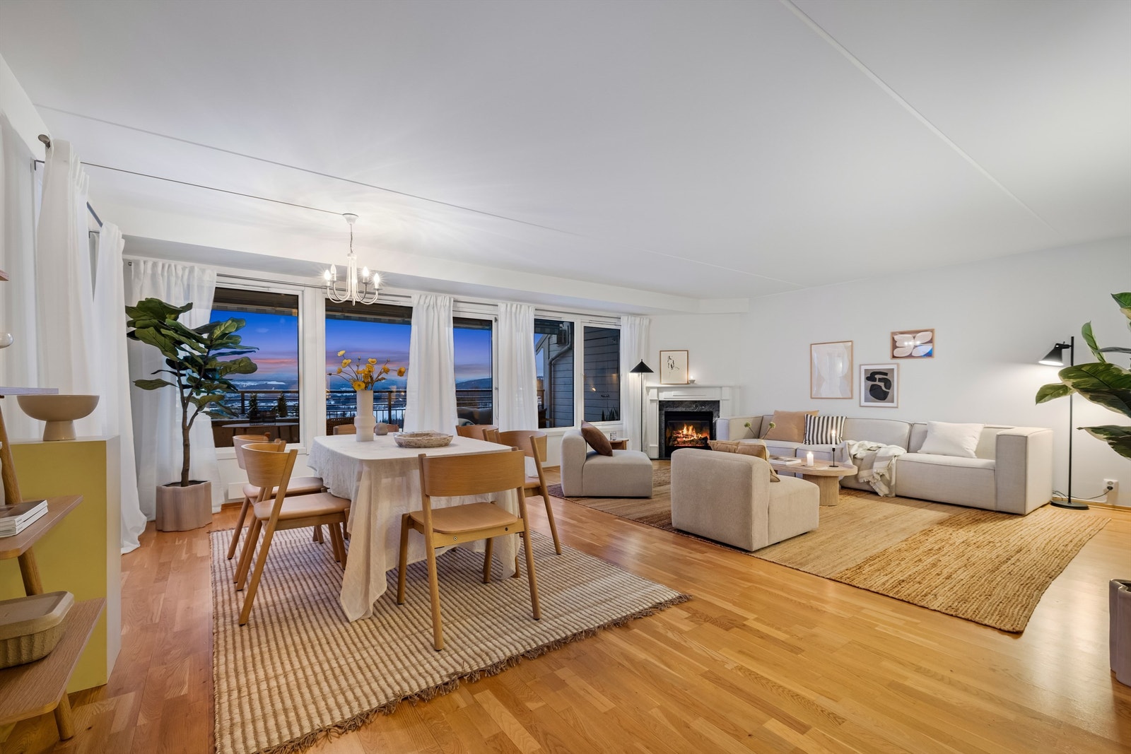 Boligen er tilknyttet viken fiber/Altibox som leverandør av internett og kabel-tv. Galleribilde