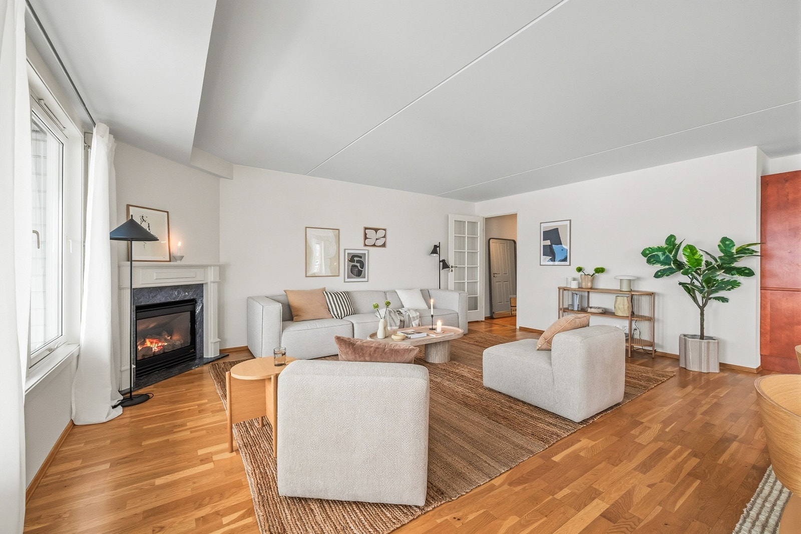 Utvendig vegger av betong, innvendige gipsplater. Galleribilde