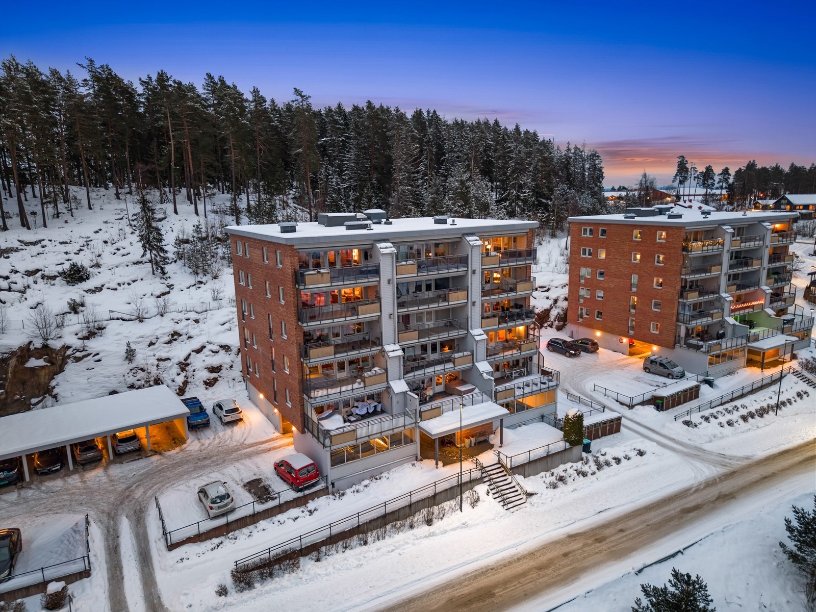 Skolsegglia er kjent for sin nydelige utsikt og gode solforhold. Galleribilde