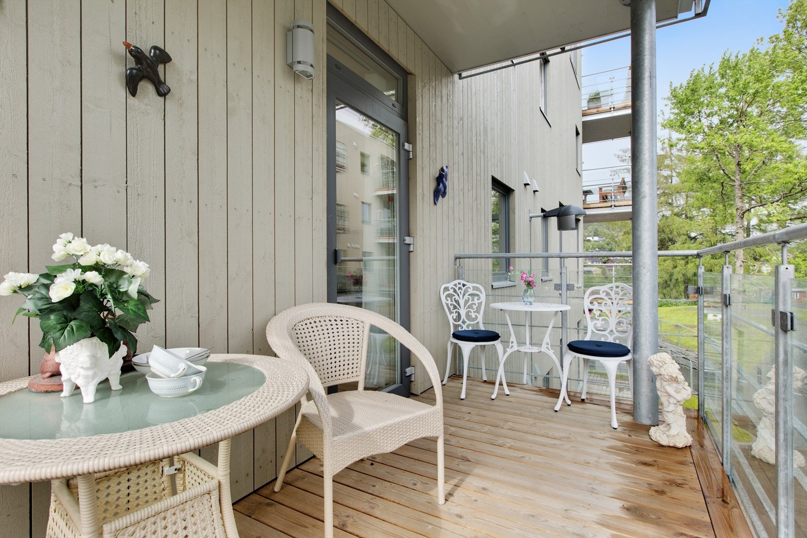 Den overbygde balkongen er ca. 8 m² Galleribilde